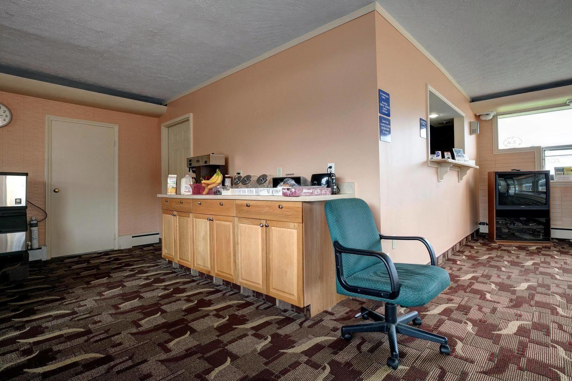 Americas Best Value Inn Bradford Restaurace fotografie